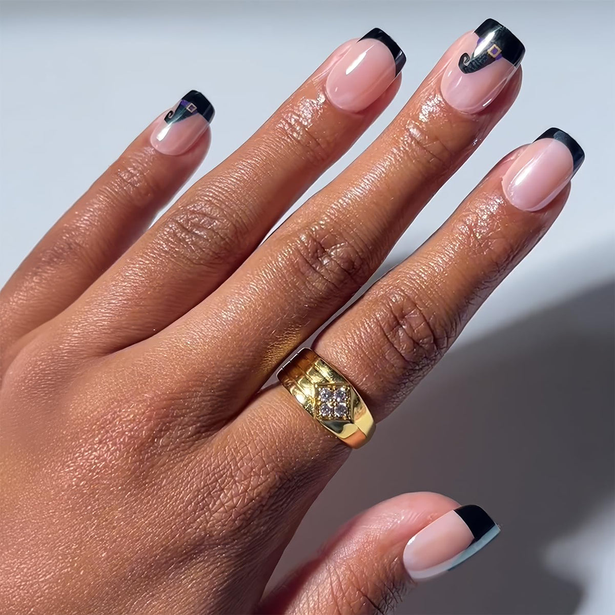 Glamnetic Halloween Press On Nails, Short Almond Glazed, October Nights
