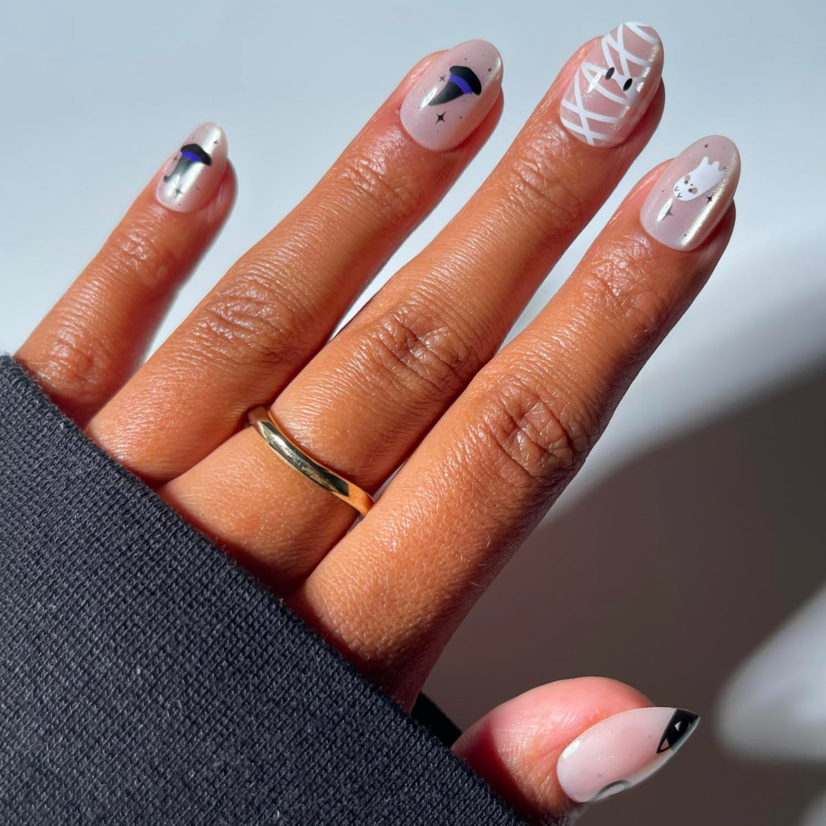 Glamnetic Halloween Press On Nails, Short Almond Glazed, October Nights