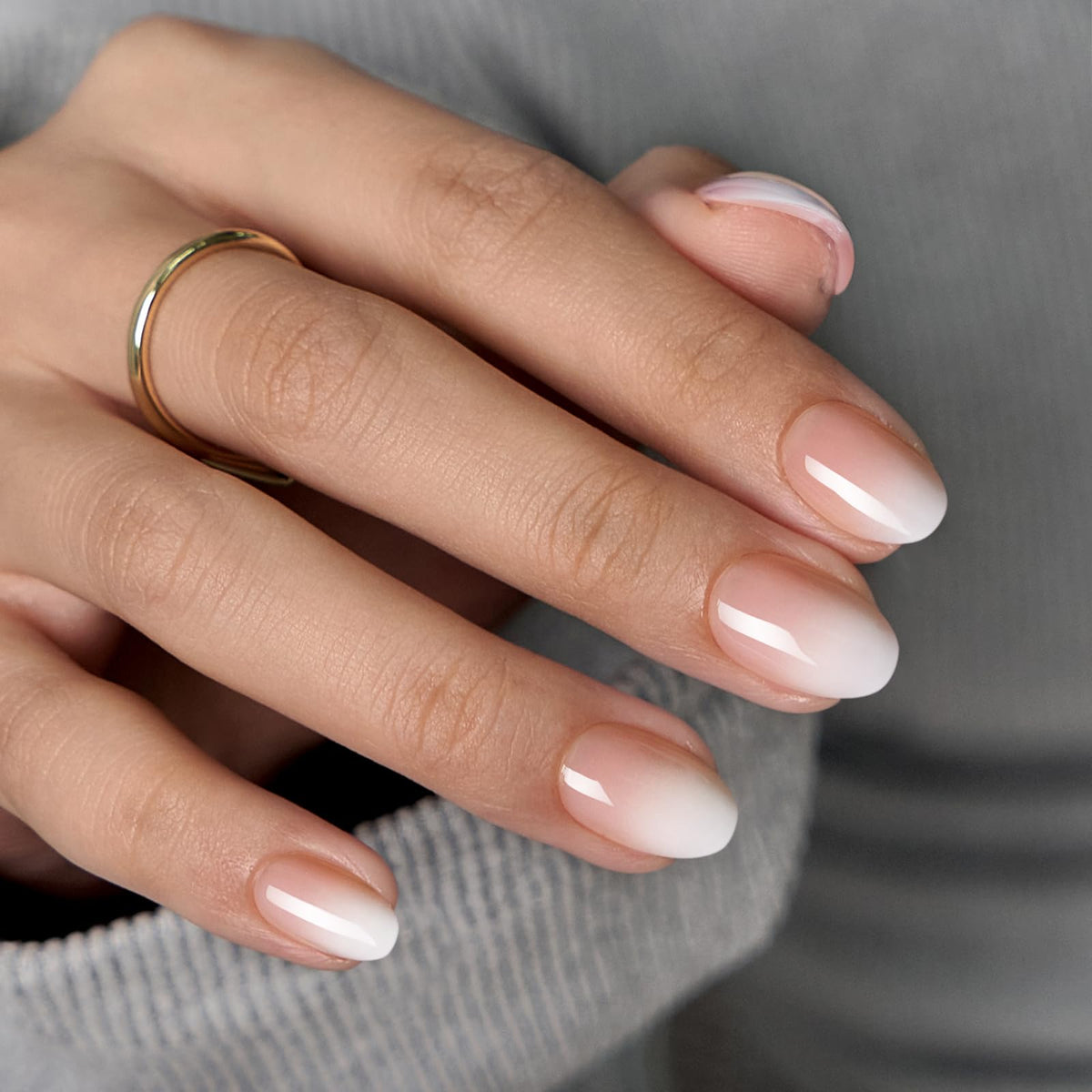 BTArtbox Press On Nails, Short Almond Pink Fake Nails, 32Pcs Full Kit